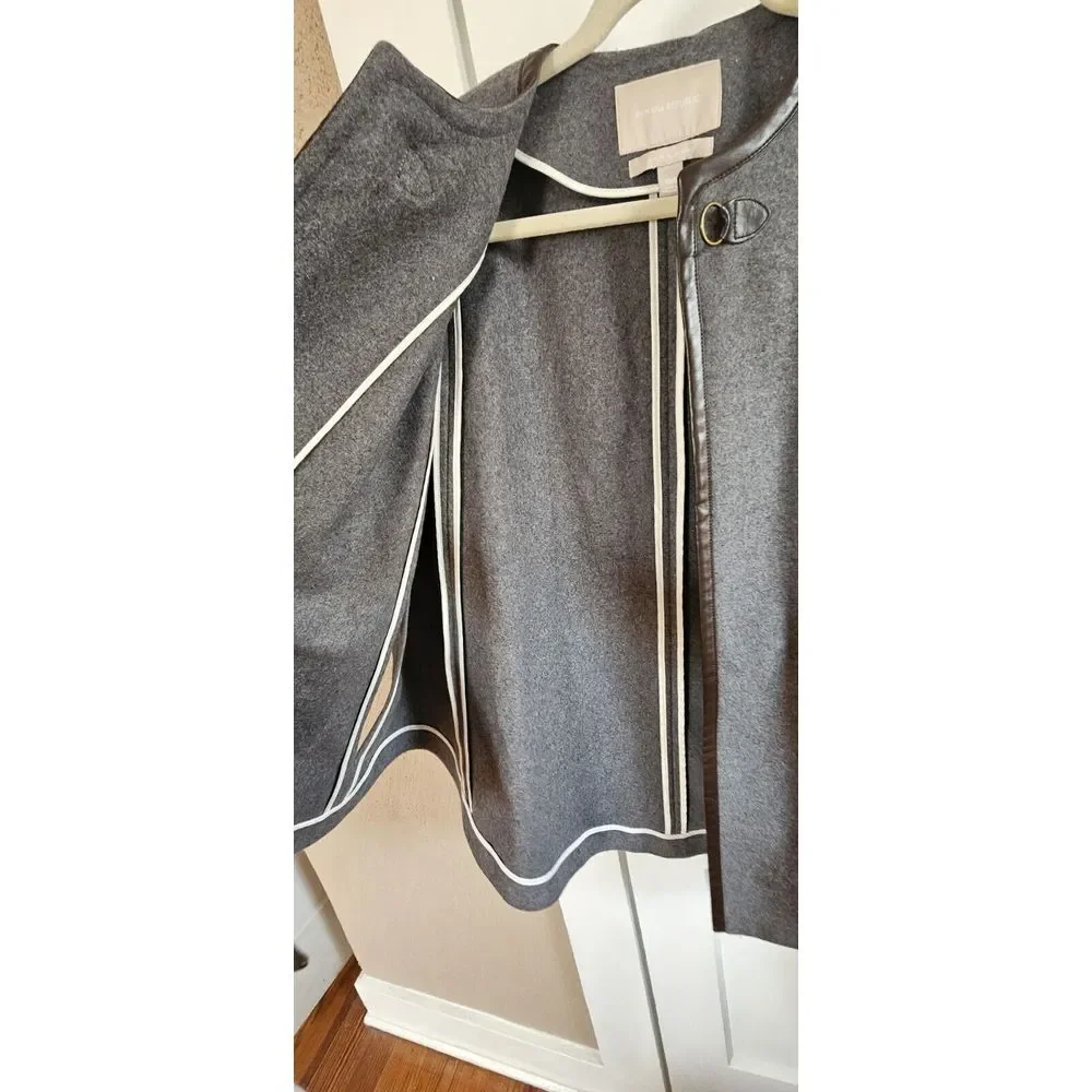 BANANA REPUBLIC Italian Fabric‎ wool blend faux leather trim CAPE gray XS/S - Picture 6 of 14